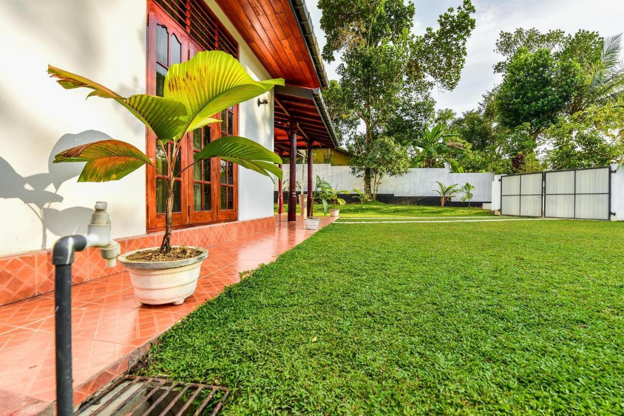 The Senu Grand Villa Hikkaduwa Exterior photo